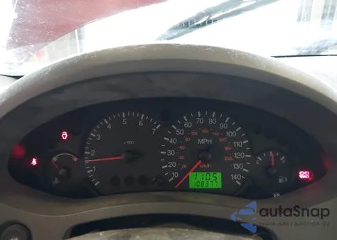 2005 Ford Focus Zx4 z USA, uszkodzony, nr VIN 1FAHP34N25W187516